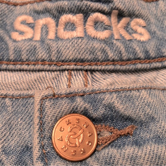 “NEW” MOTHER Snacks! The Pleated Fun Dip Short - Picture 5 of 9